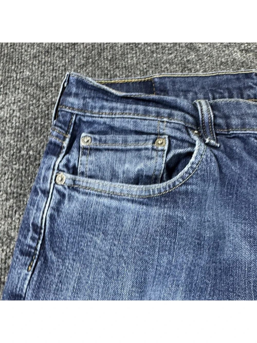 Levis levi 559